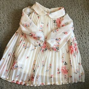 Gap baby girl flower dress.